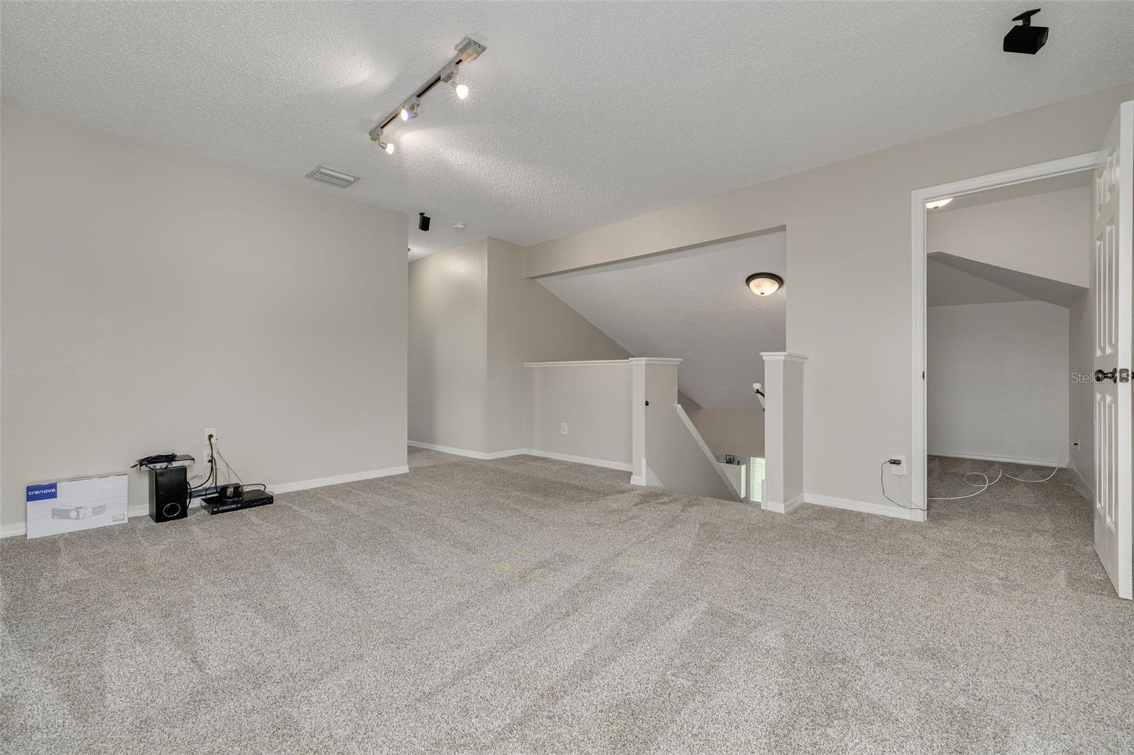 Upstairs BONUS room!