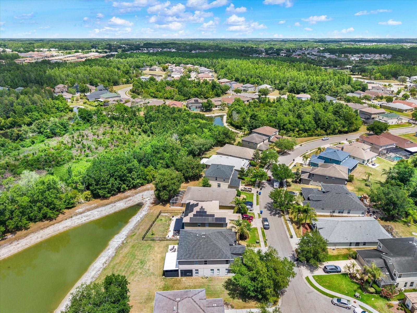 TB8502208