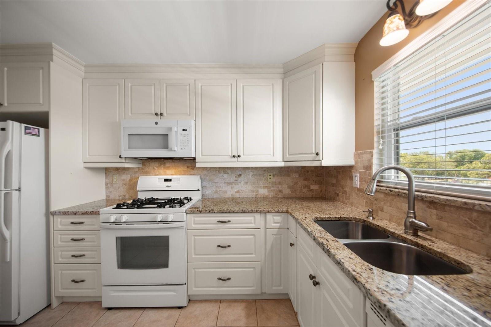 Plenty of prep room in this kitchen and excellent appliances