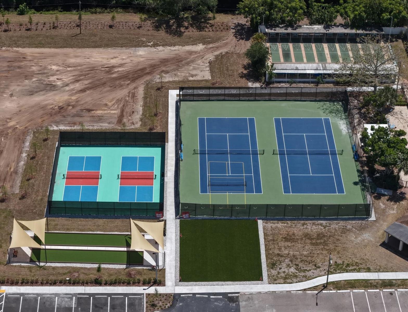 Brand new Pickleball and bocce courts.  Very active community with lots of different teams