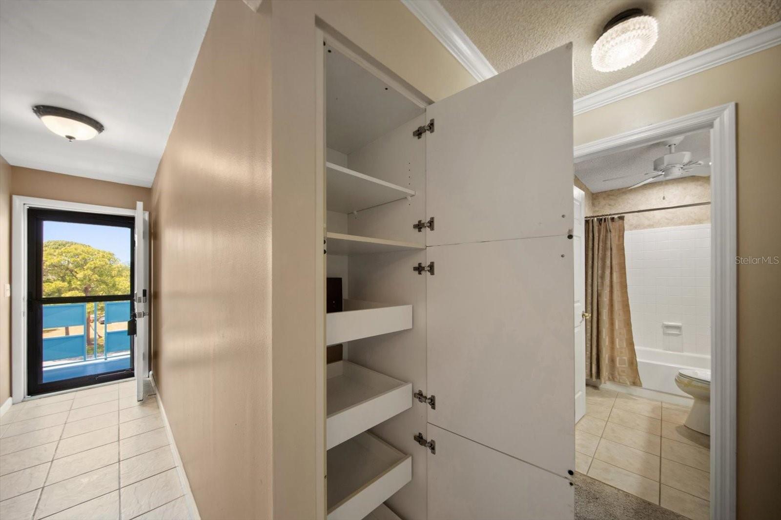 fabulous pantry with pullouts