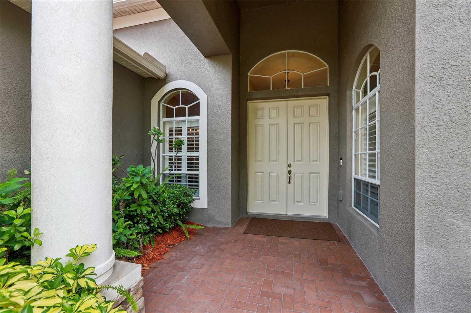 TB8502223