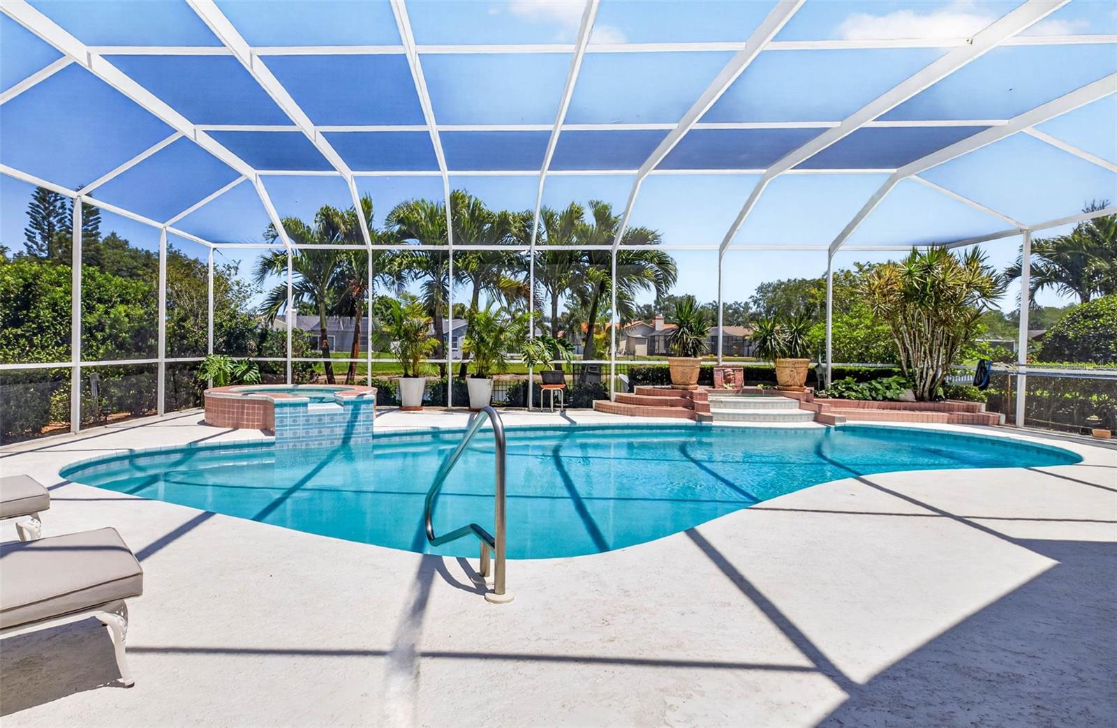 TB8502229