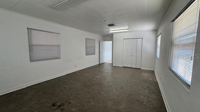 huge bonus room, possible primary