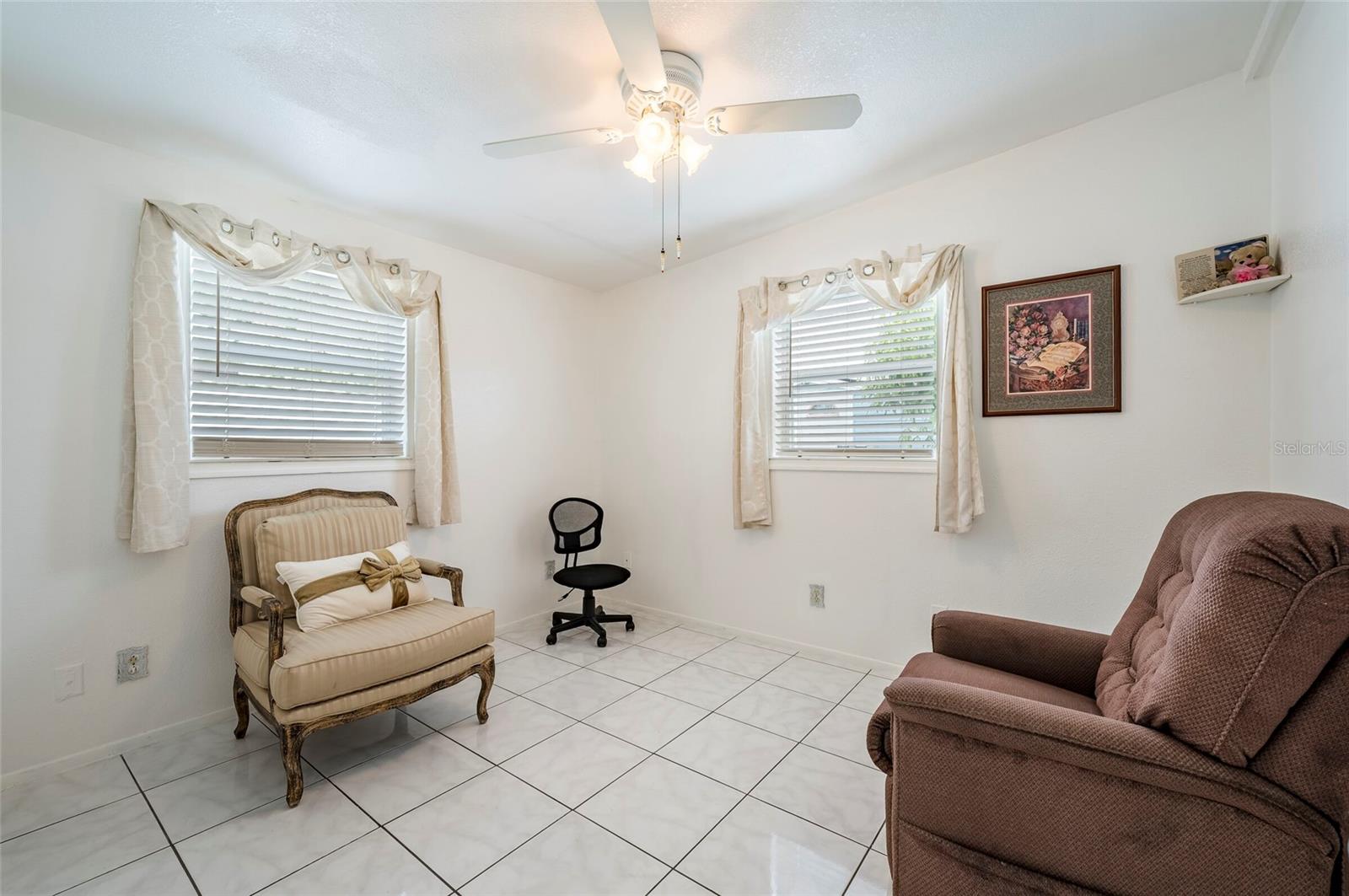 2nd Bedroom