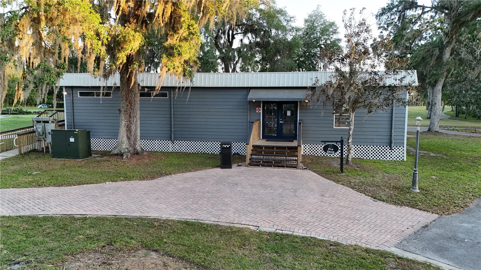 Golf Pro Shop