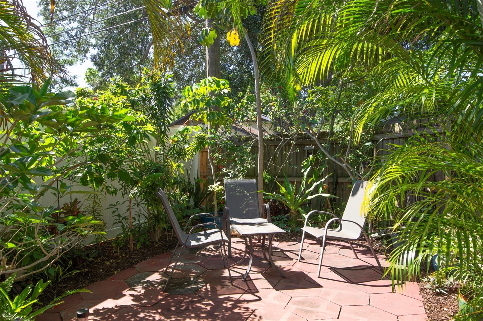 Backyard area for the Apartment.