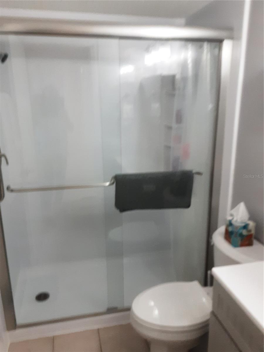 W7885252