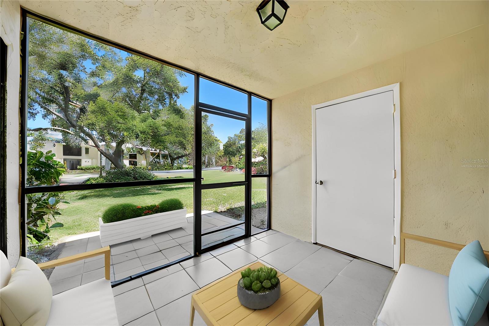 Lanai virtually staged