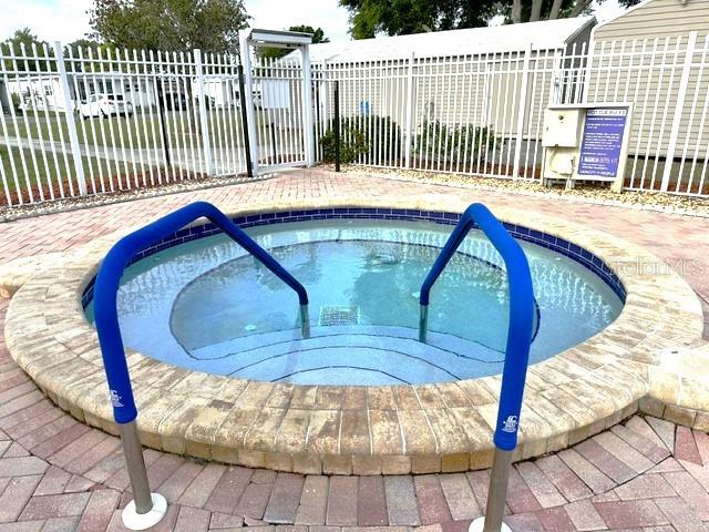 Hot tub/Spa