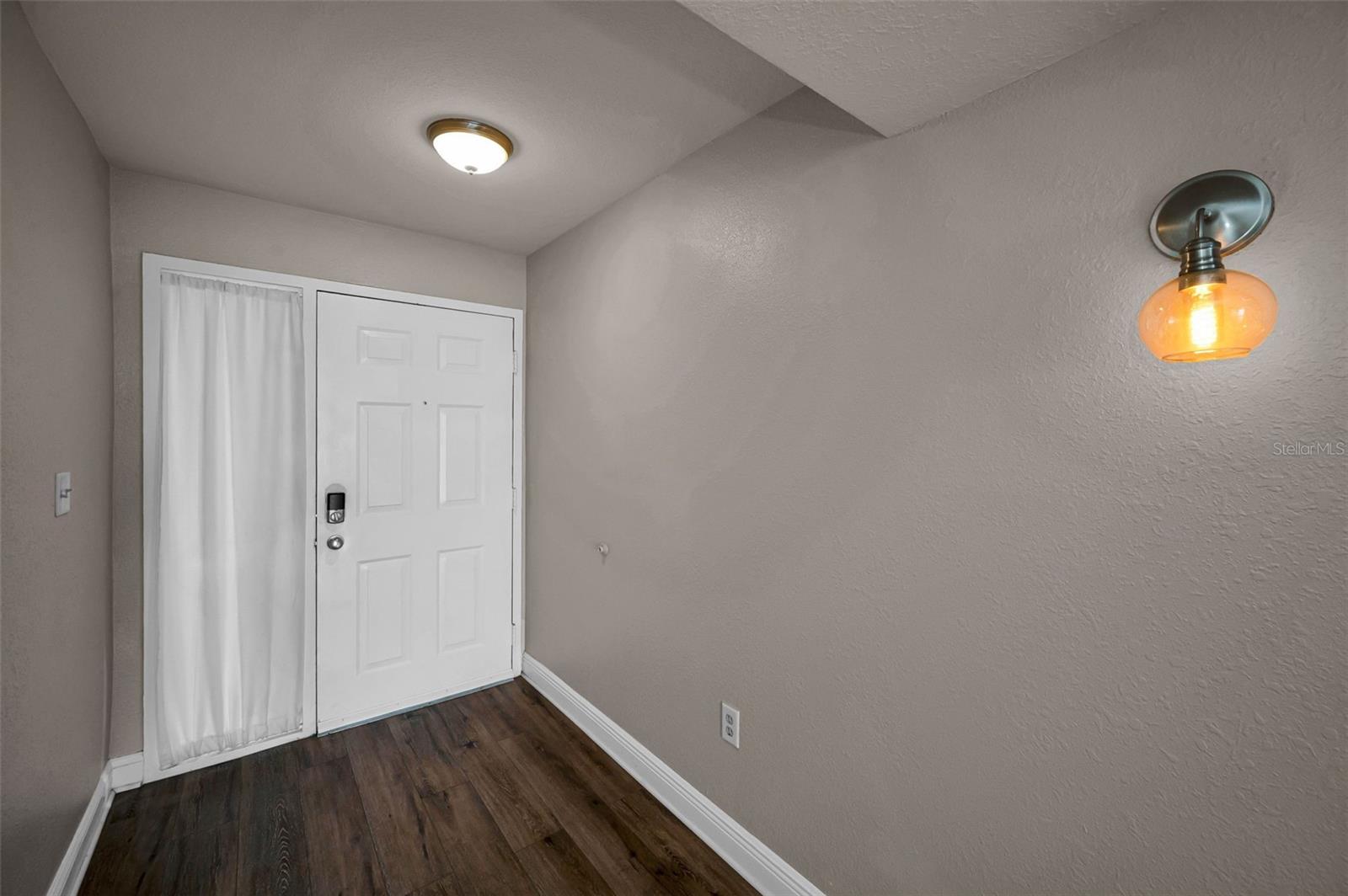 CONDO FOYER ENTRANCE