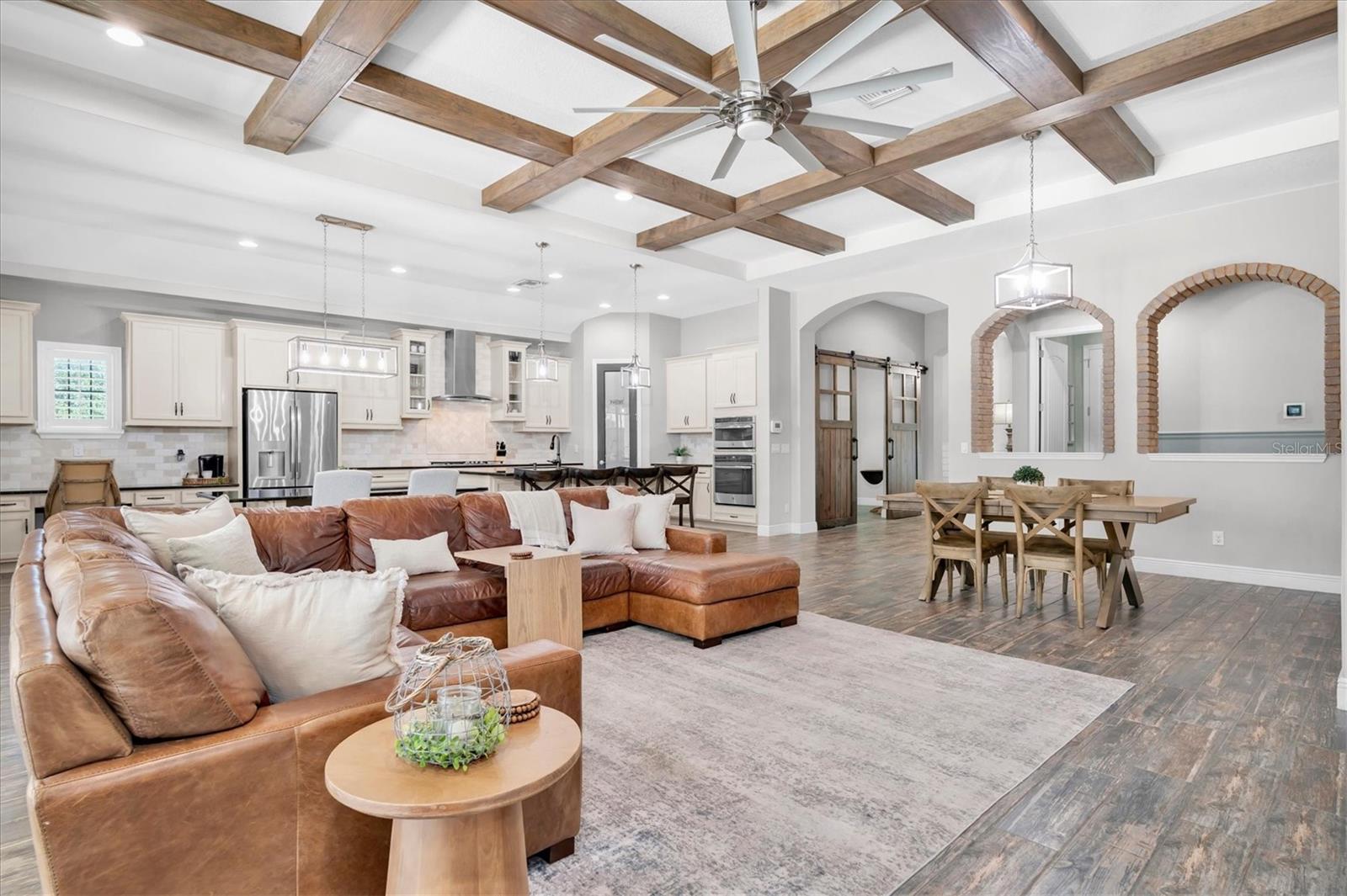 OPEN FLOOR PLAN WITH 12' CEILINGS