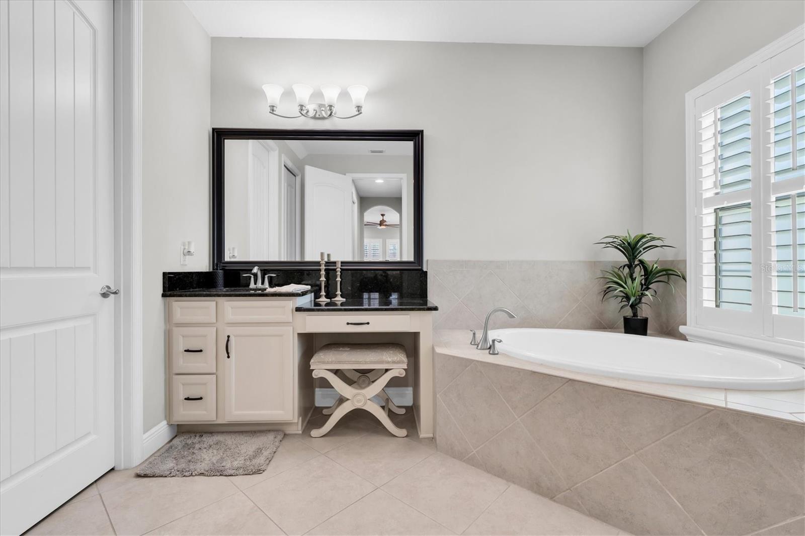 ENSUITE