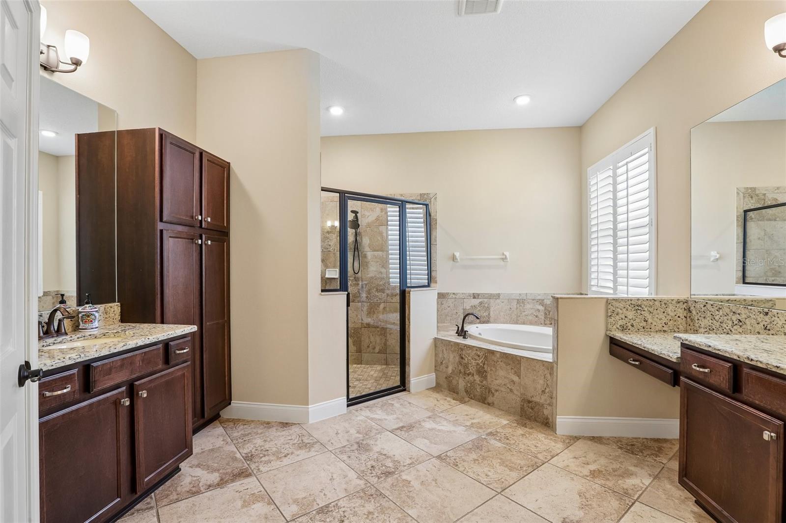 Primary En Suite Bathroom