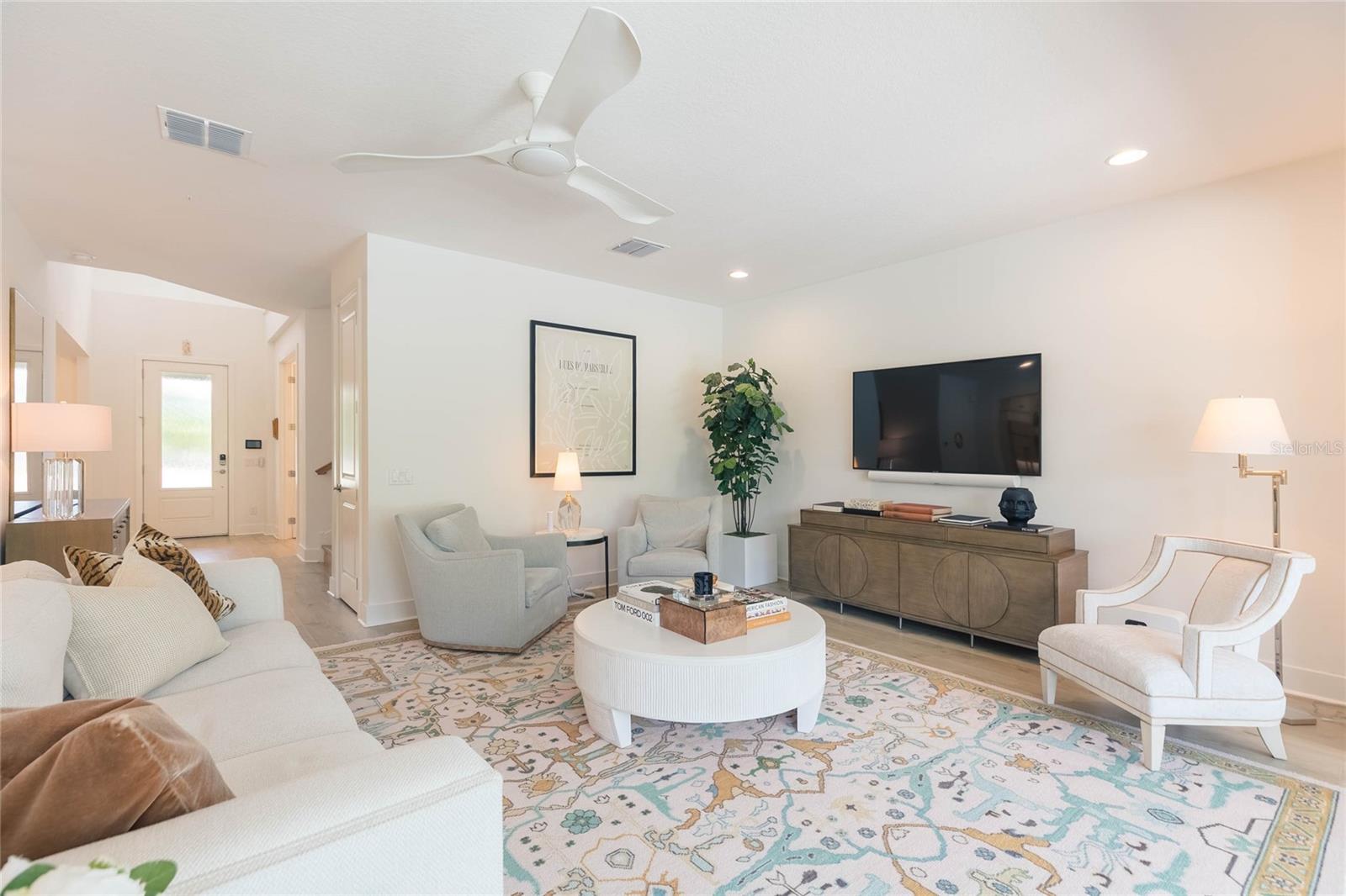 Living Room & Foyer