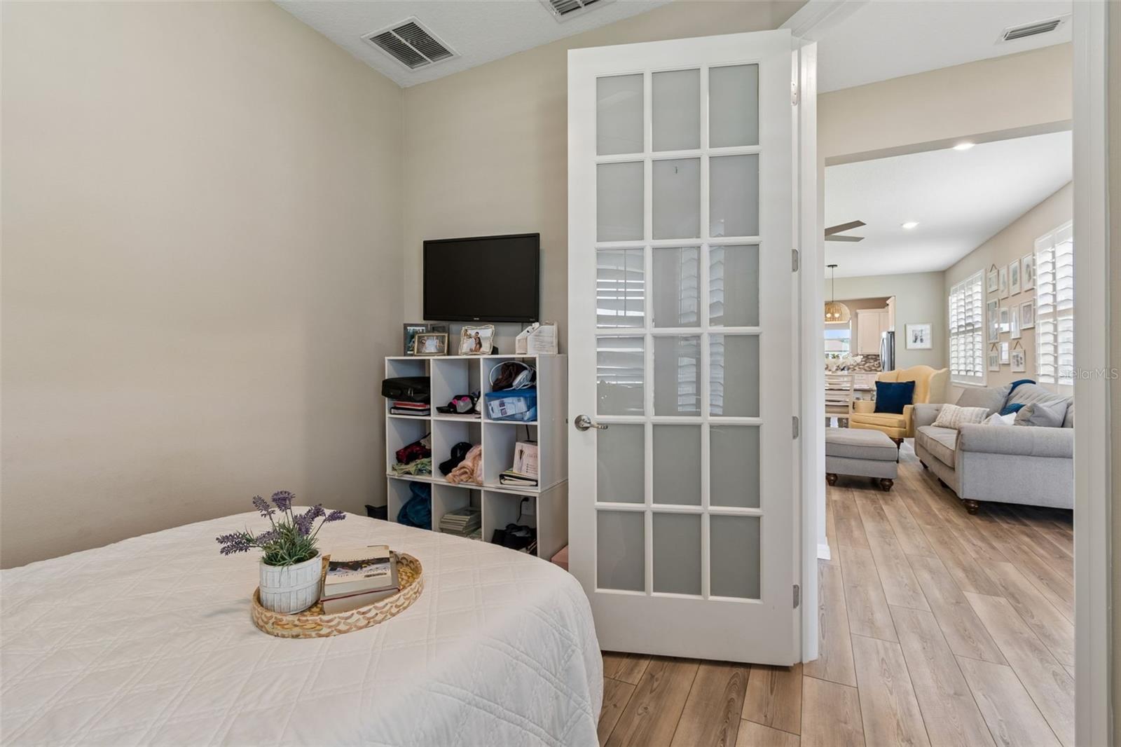 Den/Flex Space