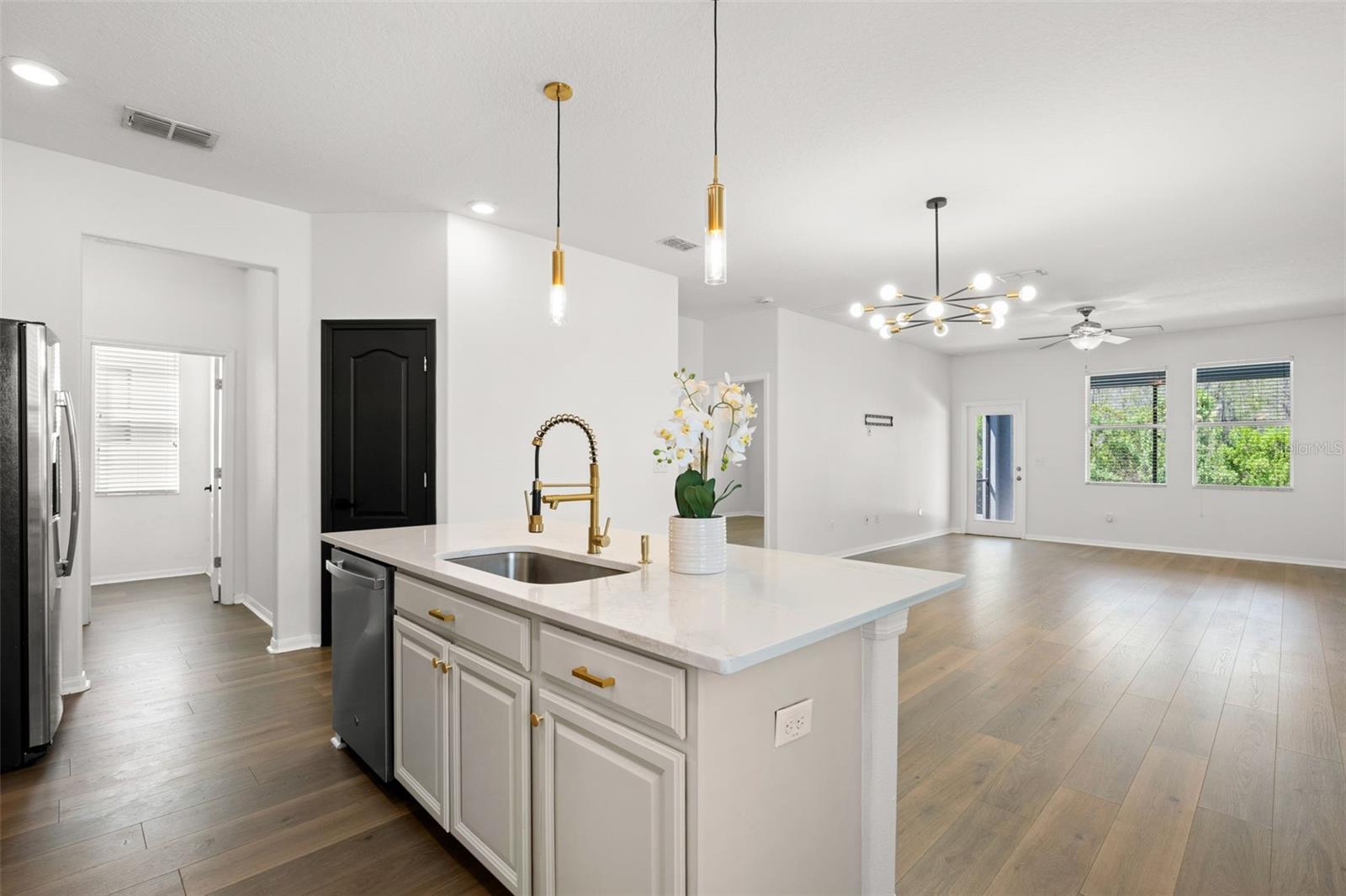 Kitchen & Living Room