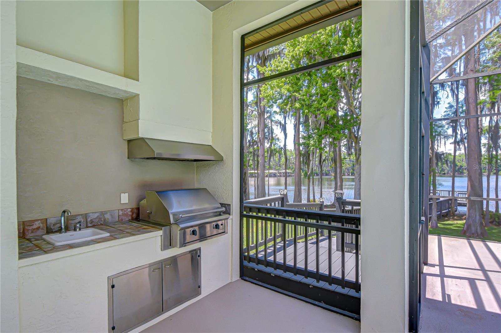 Outdoor Grill Lake View