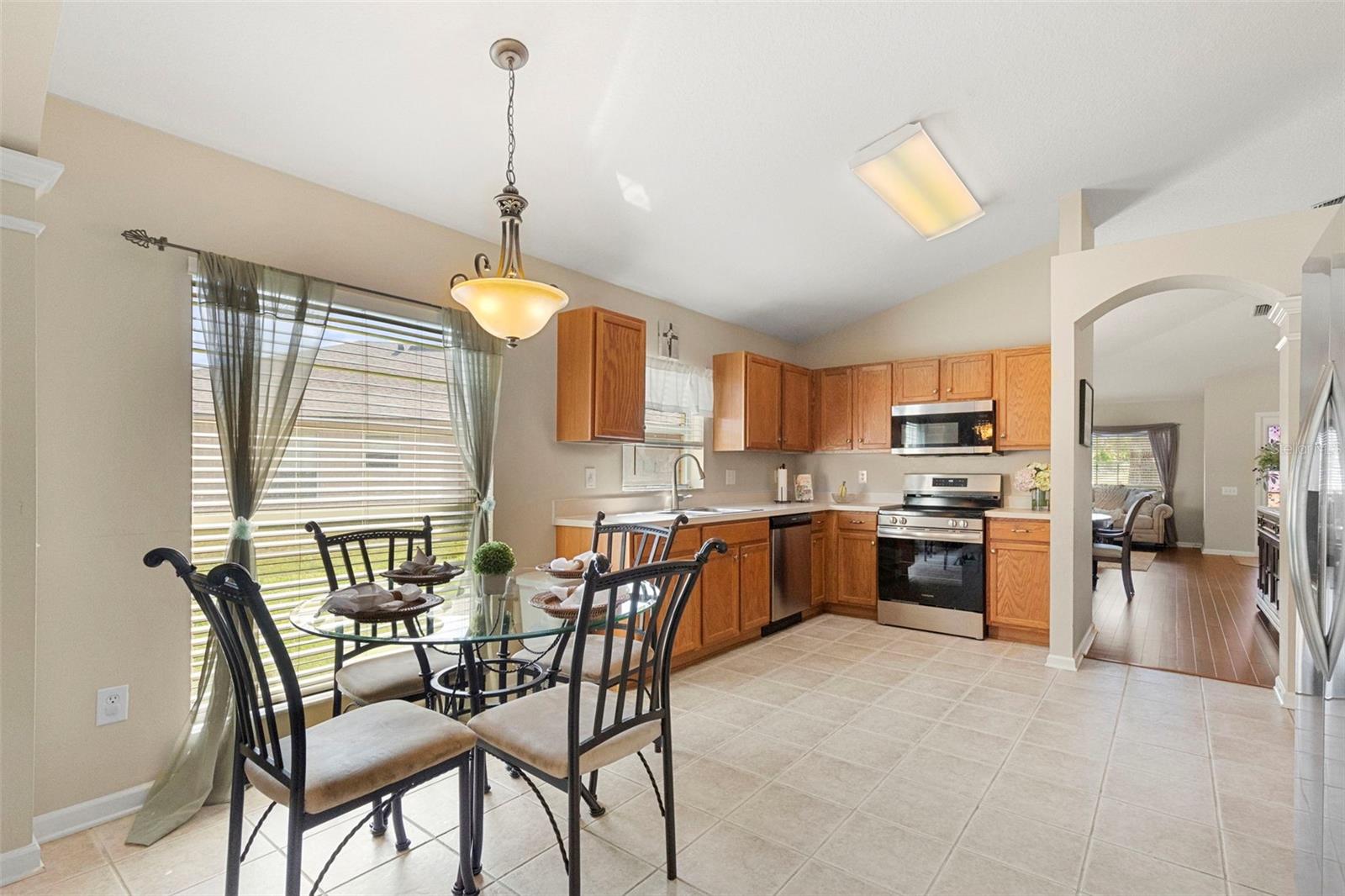 Kitchen & Breakfast Nook