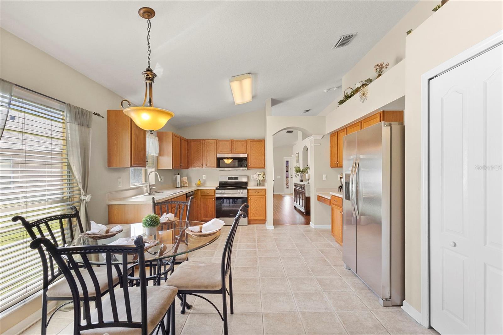 Kitchen & Breakfast Nook