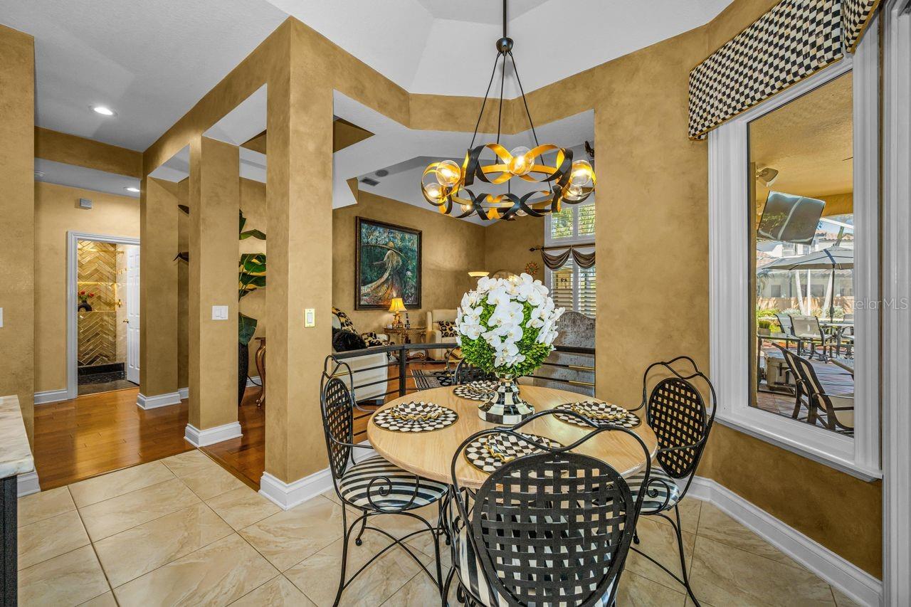 Eat-in Kitchen Overlooks the Pool