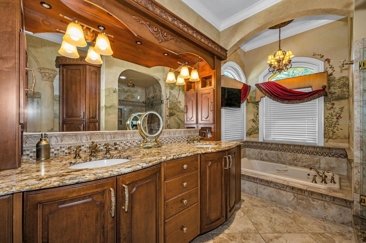 Primary Bath with Jetted Tub