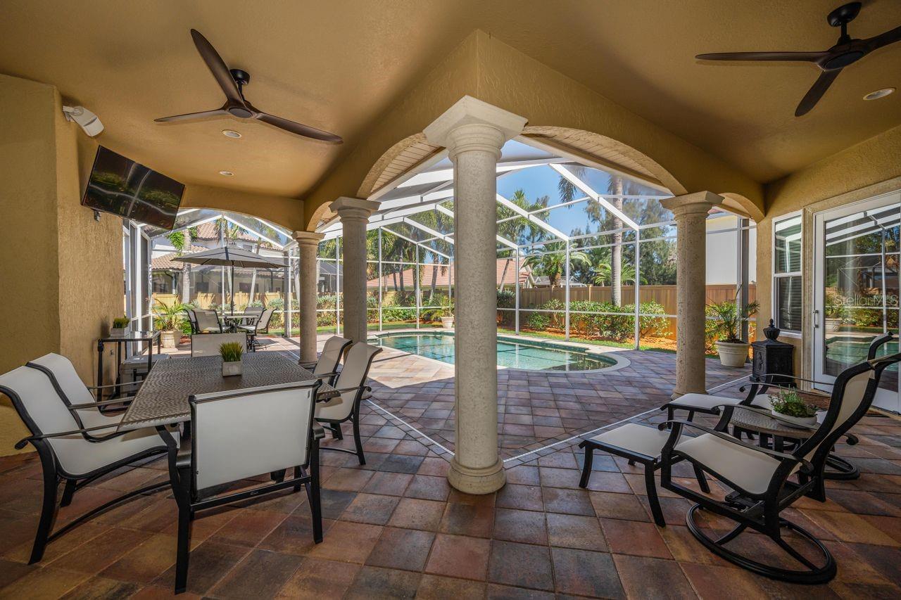 Shady Spaces on Lanai