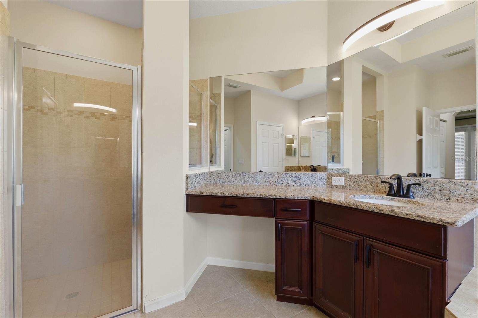 Master En-Suite