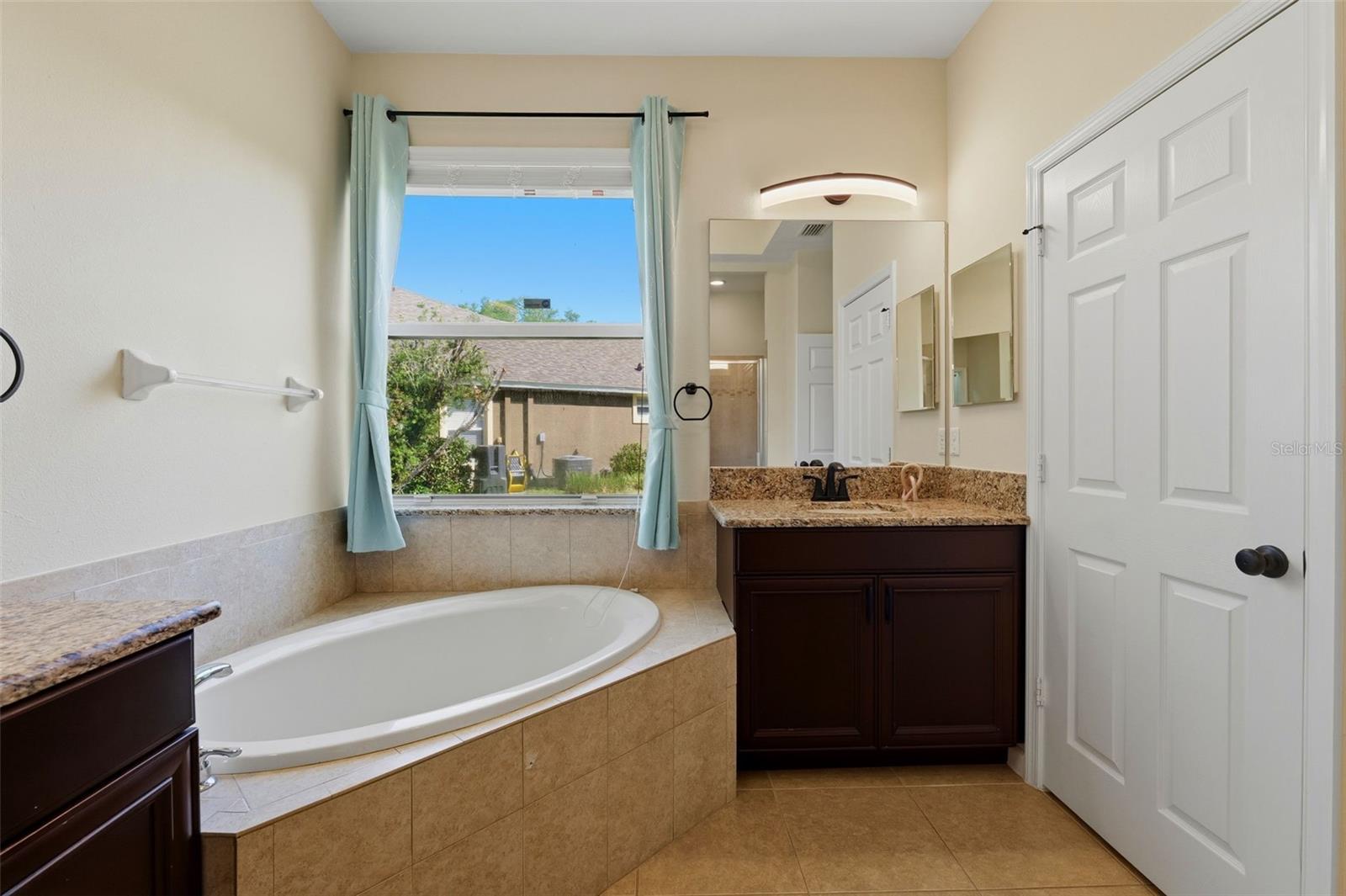 Master En-Suite.