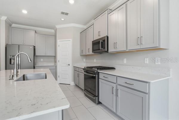 W7885270