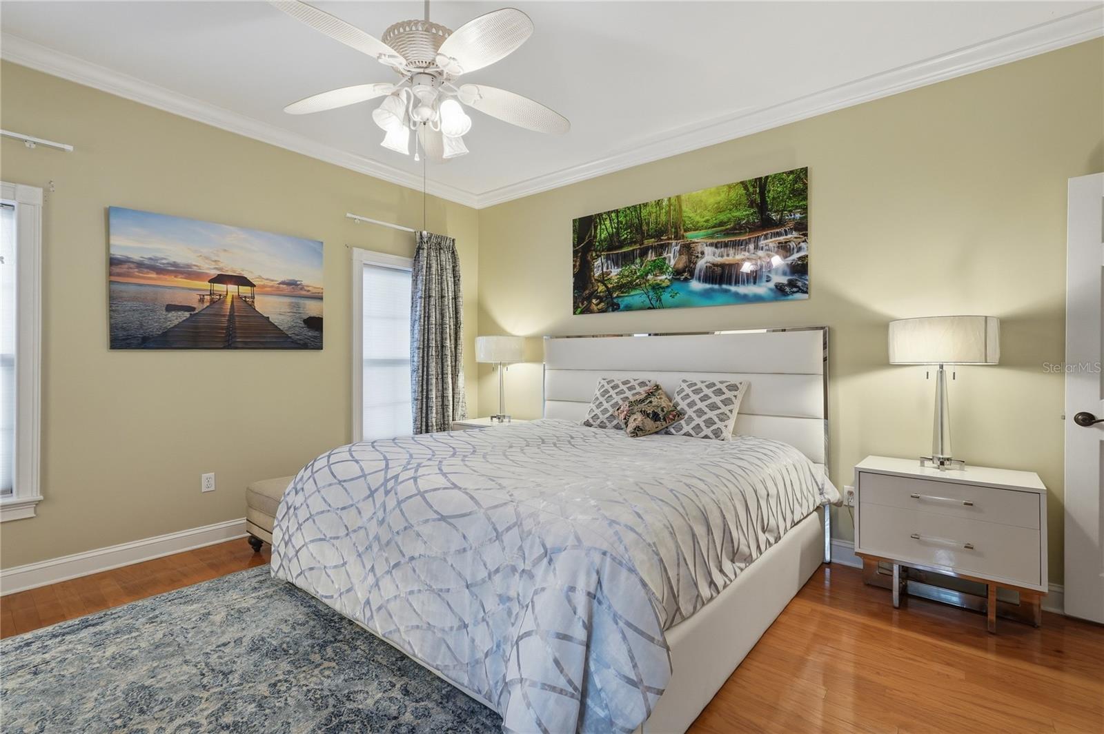 THE 3RD BEDROOM HAS IT'S OWN PRIVATE BATHROOM AND DOES HAVE ACCESS TO THE HOT TUB.