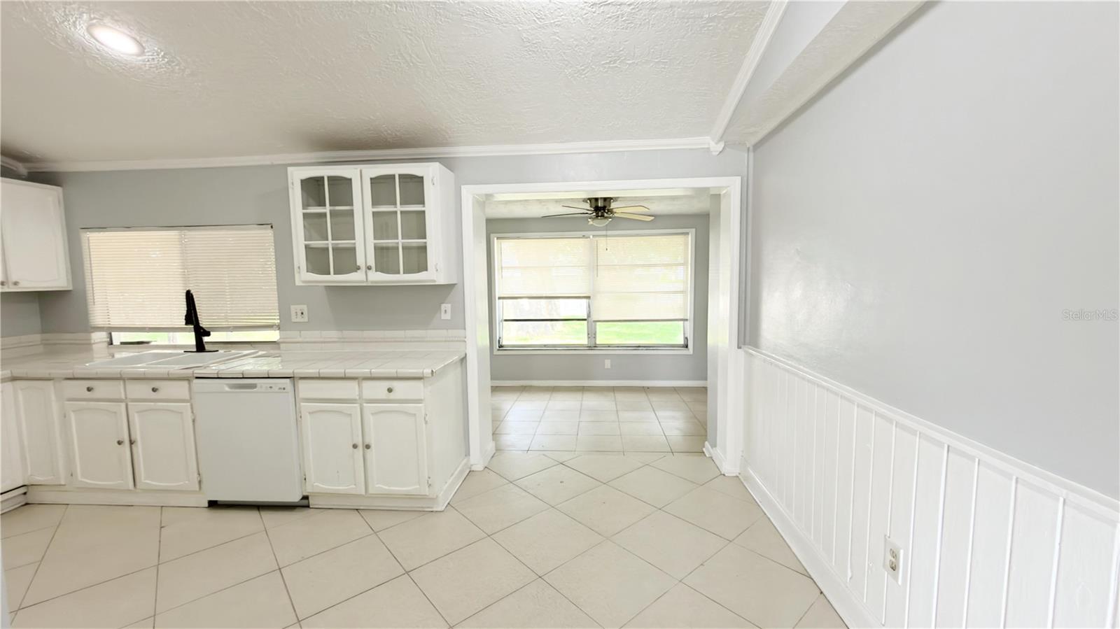Kitchen/Dining Area