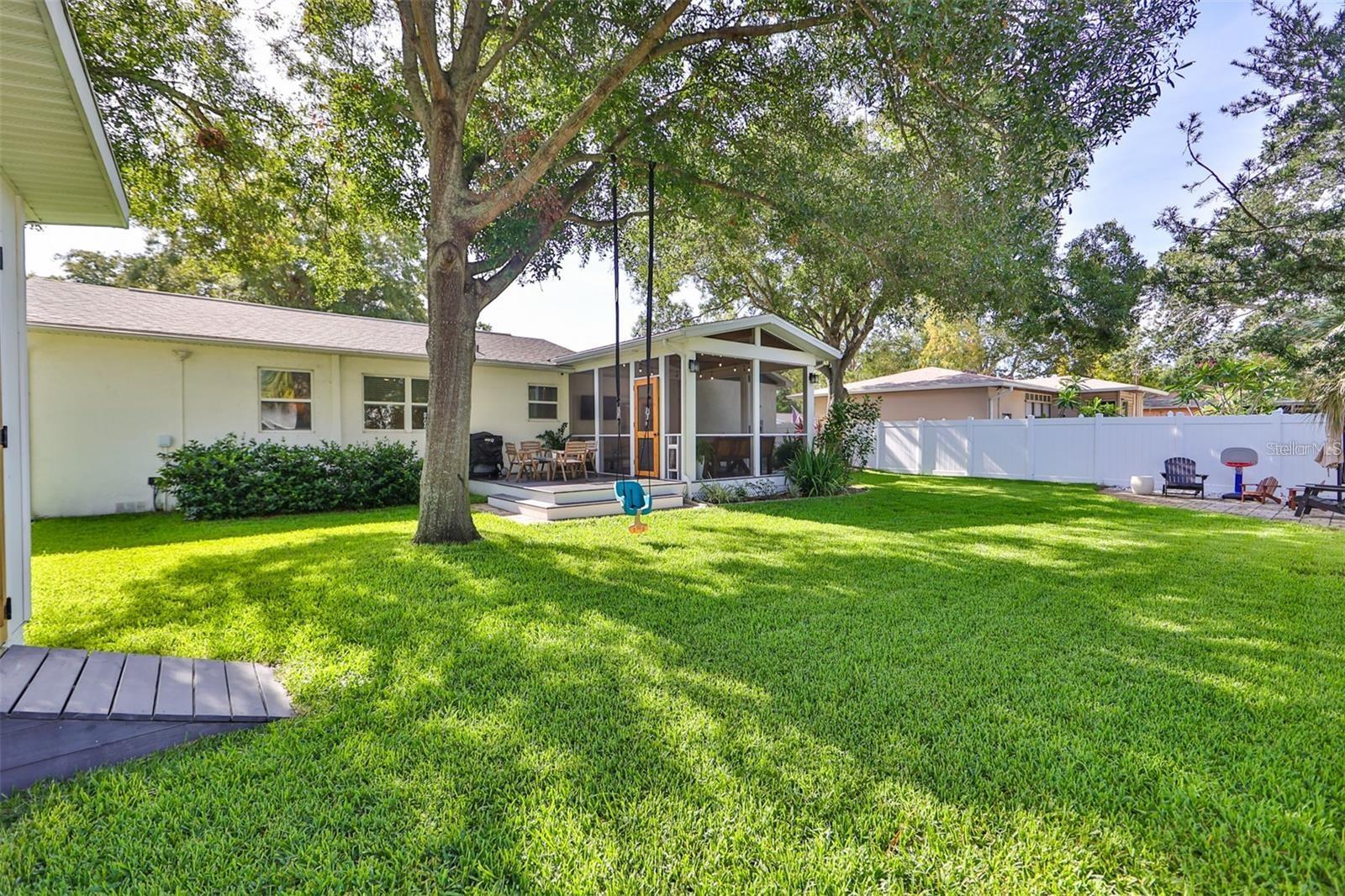 Breathe in nature, ideal space to enjoy with dogs and children.