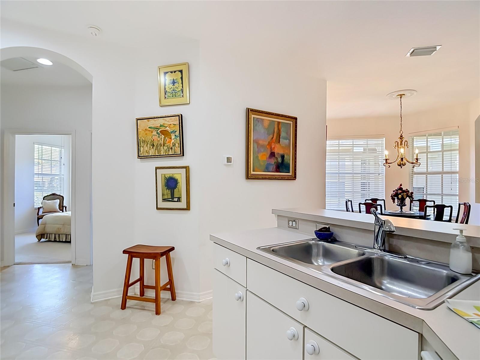 Kitchen - Casual Eating Space