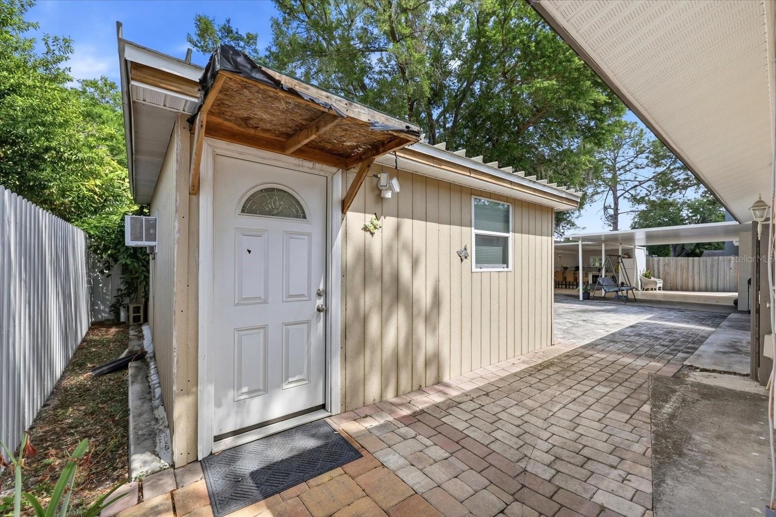 Private In-law suite