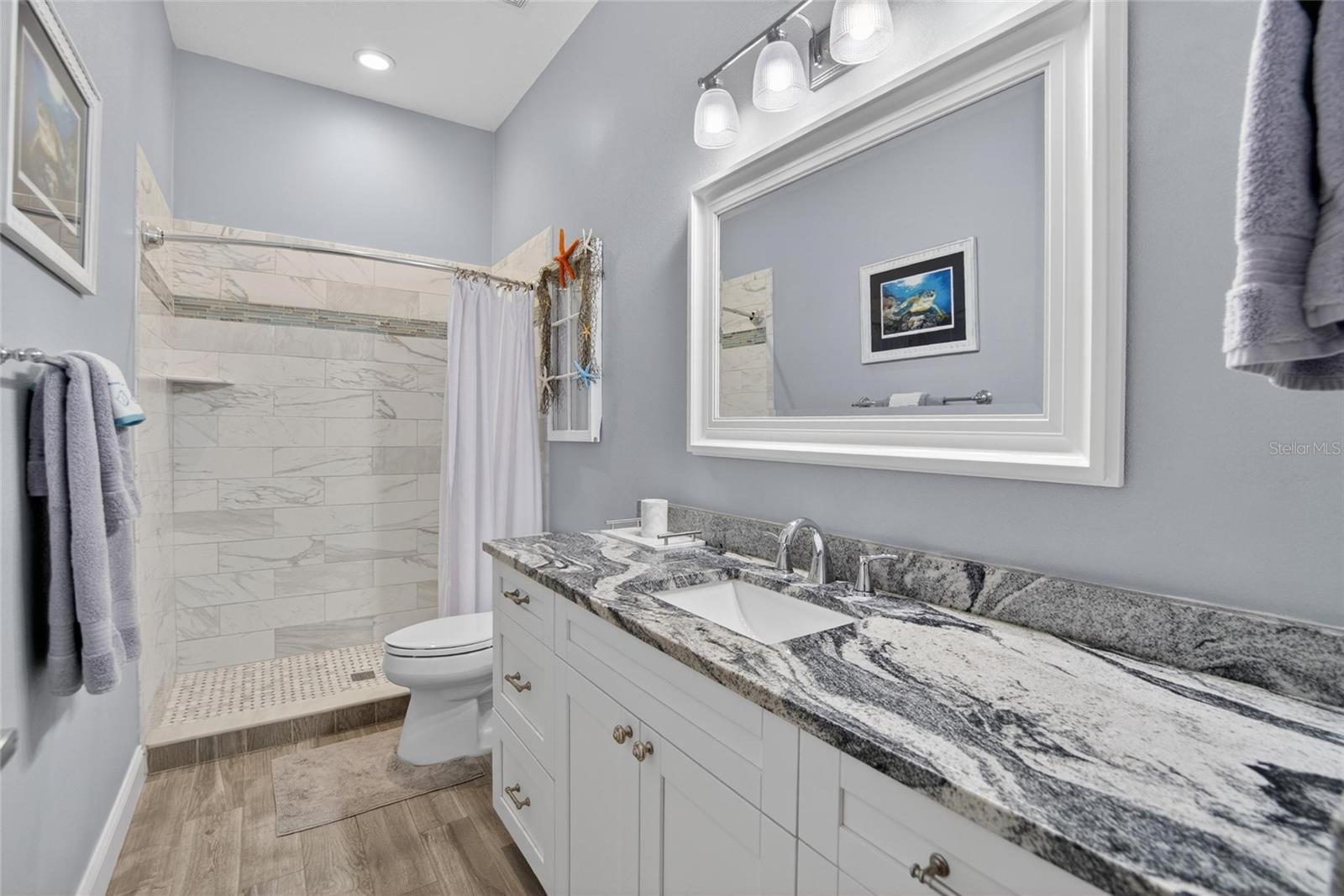 Bathroom #2 (Guest)