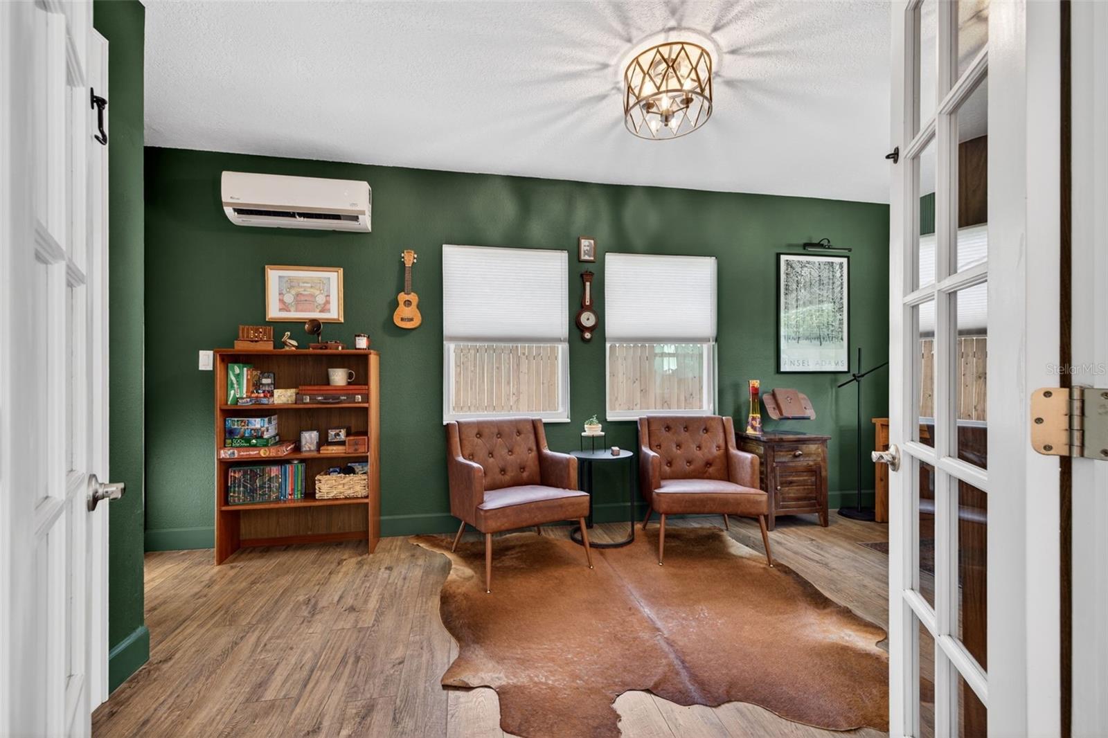 3rd Bedroom w/ French Doors & Closet