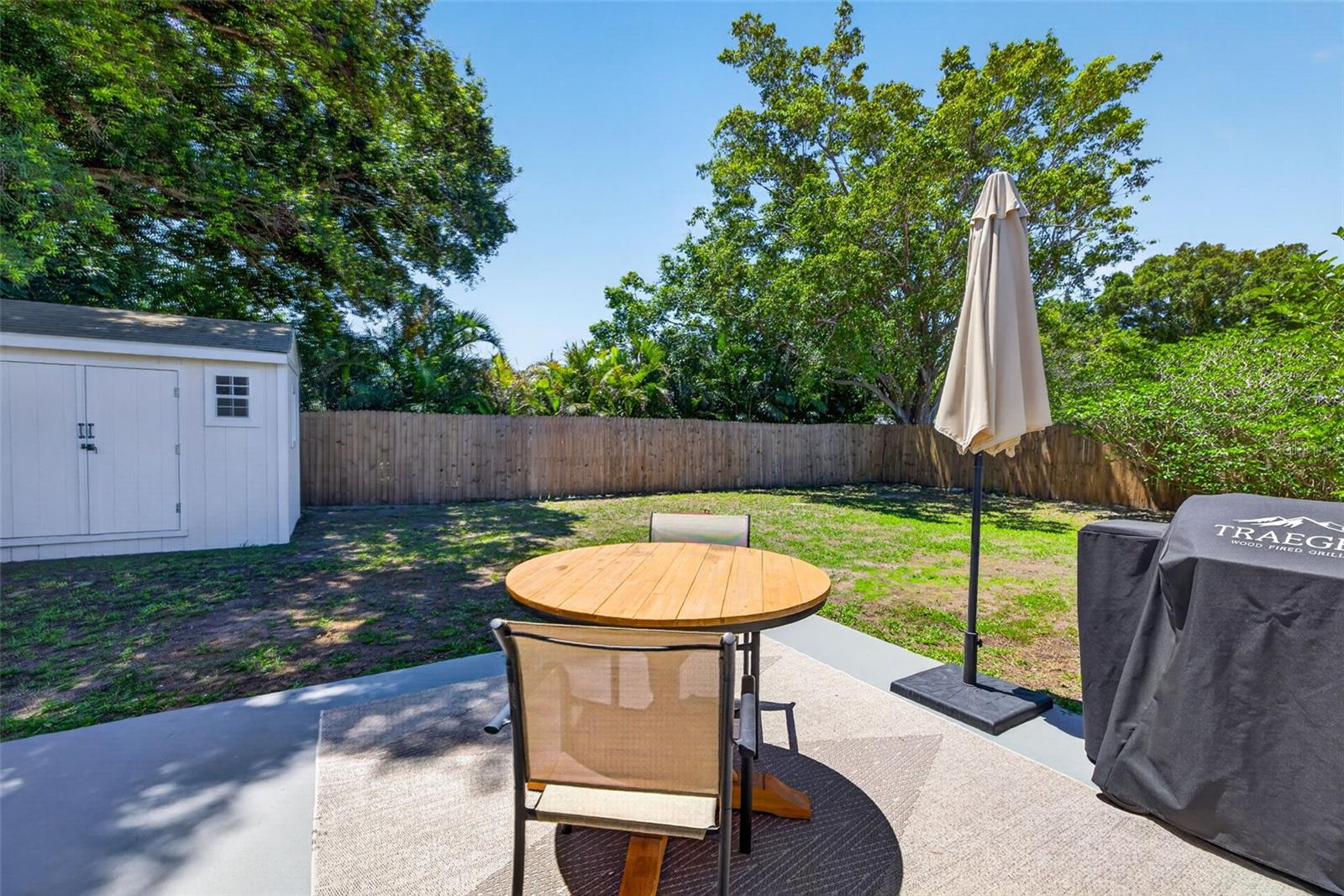 Backyard/ Patio