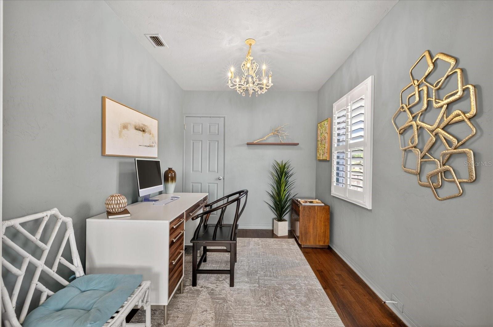 Home office / guest room / play room