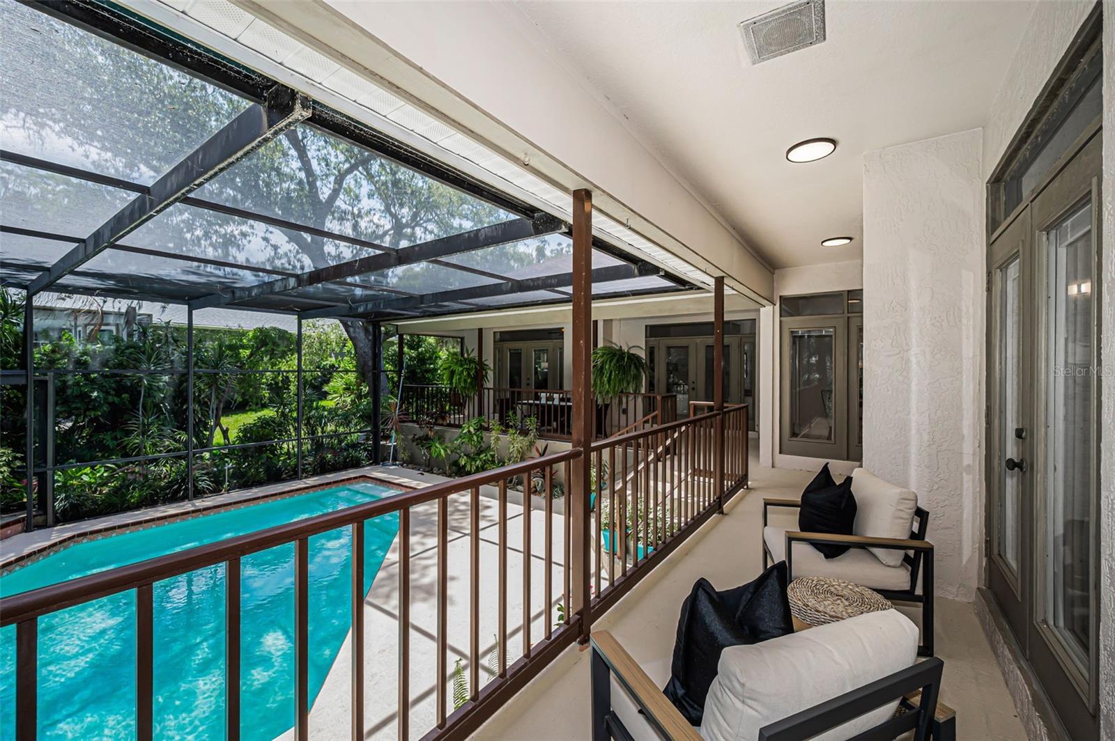 Lanai/Pool