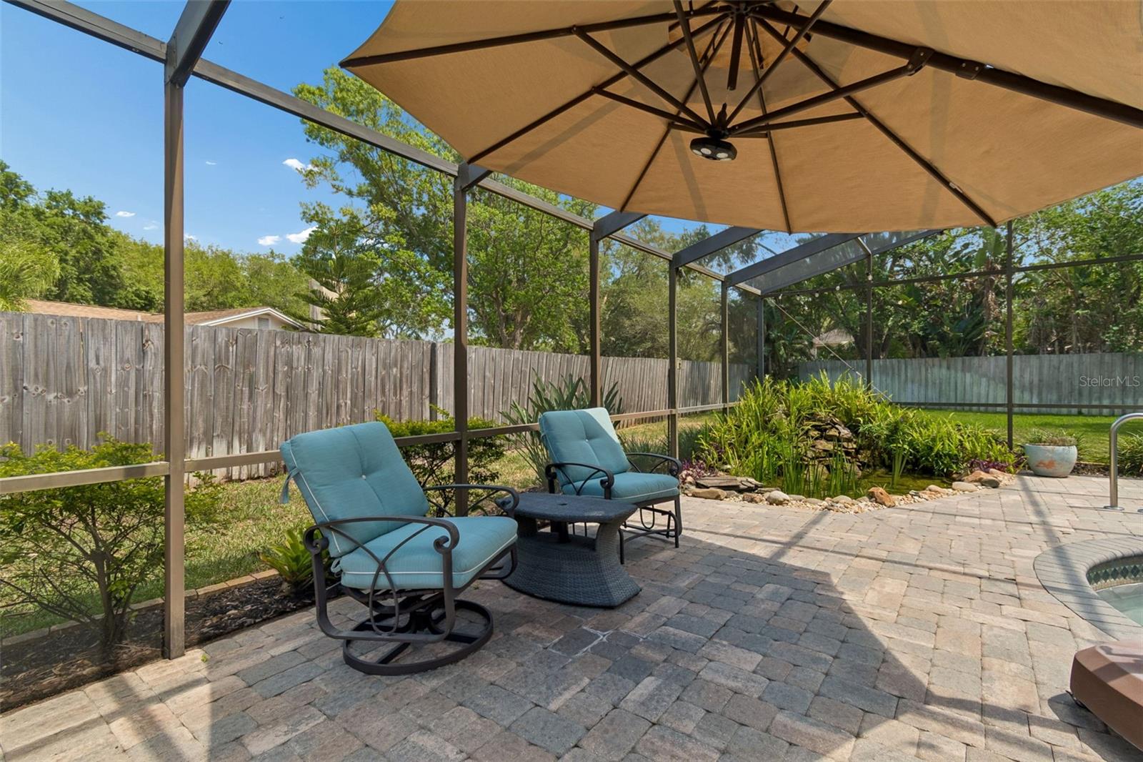 Large Deck Space @ Pool