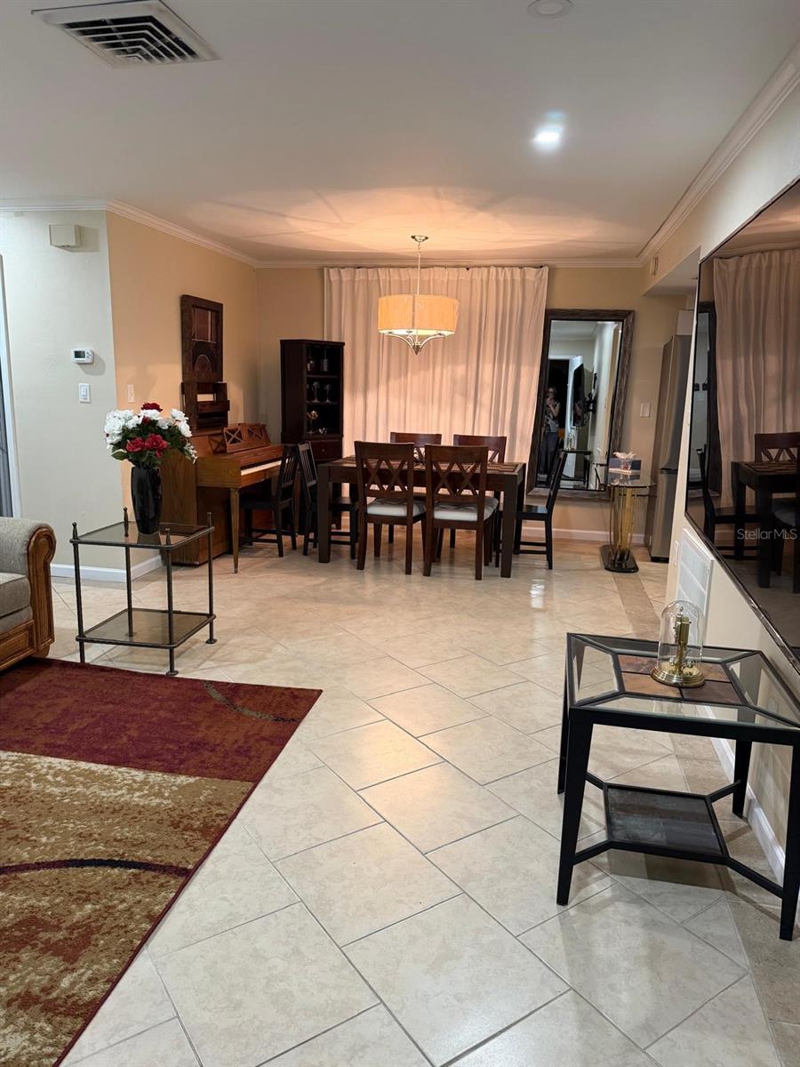 DINNING - LIVING