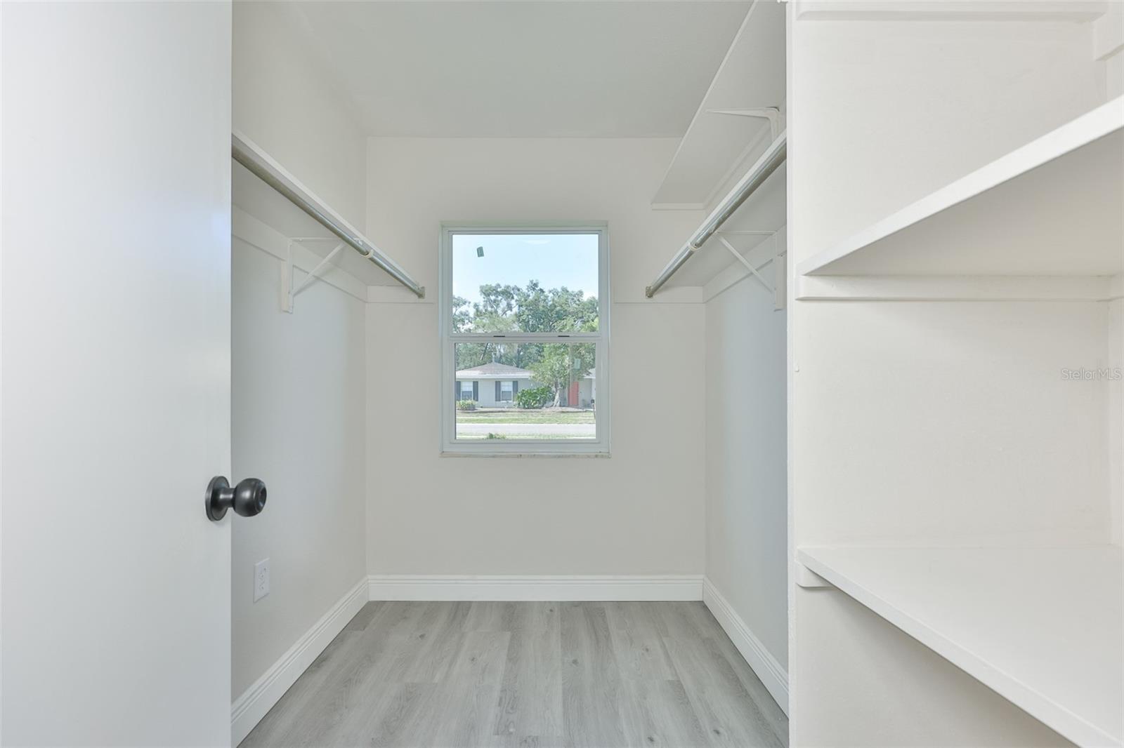 walk in closet