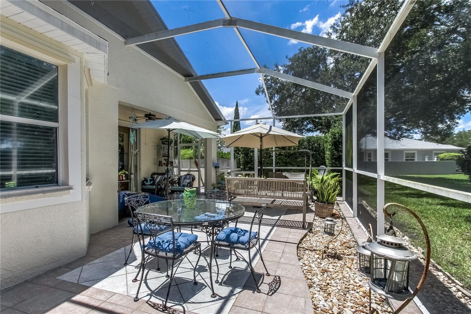 Private back lanai