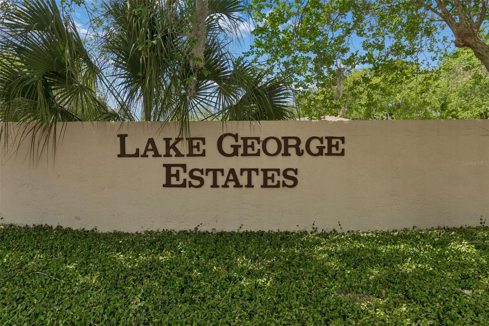Neighborhood entrance