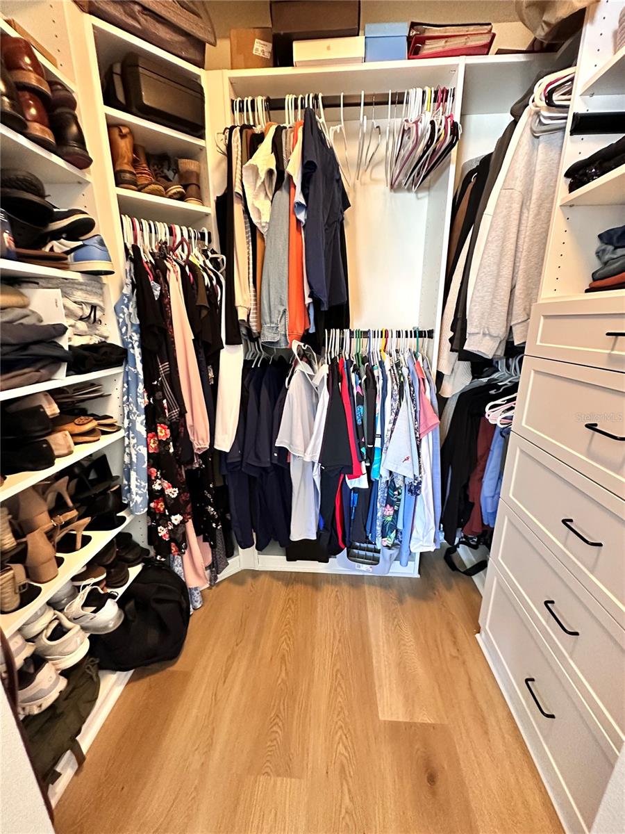Custom closet