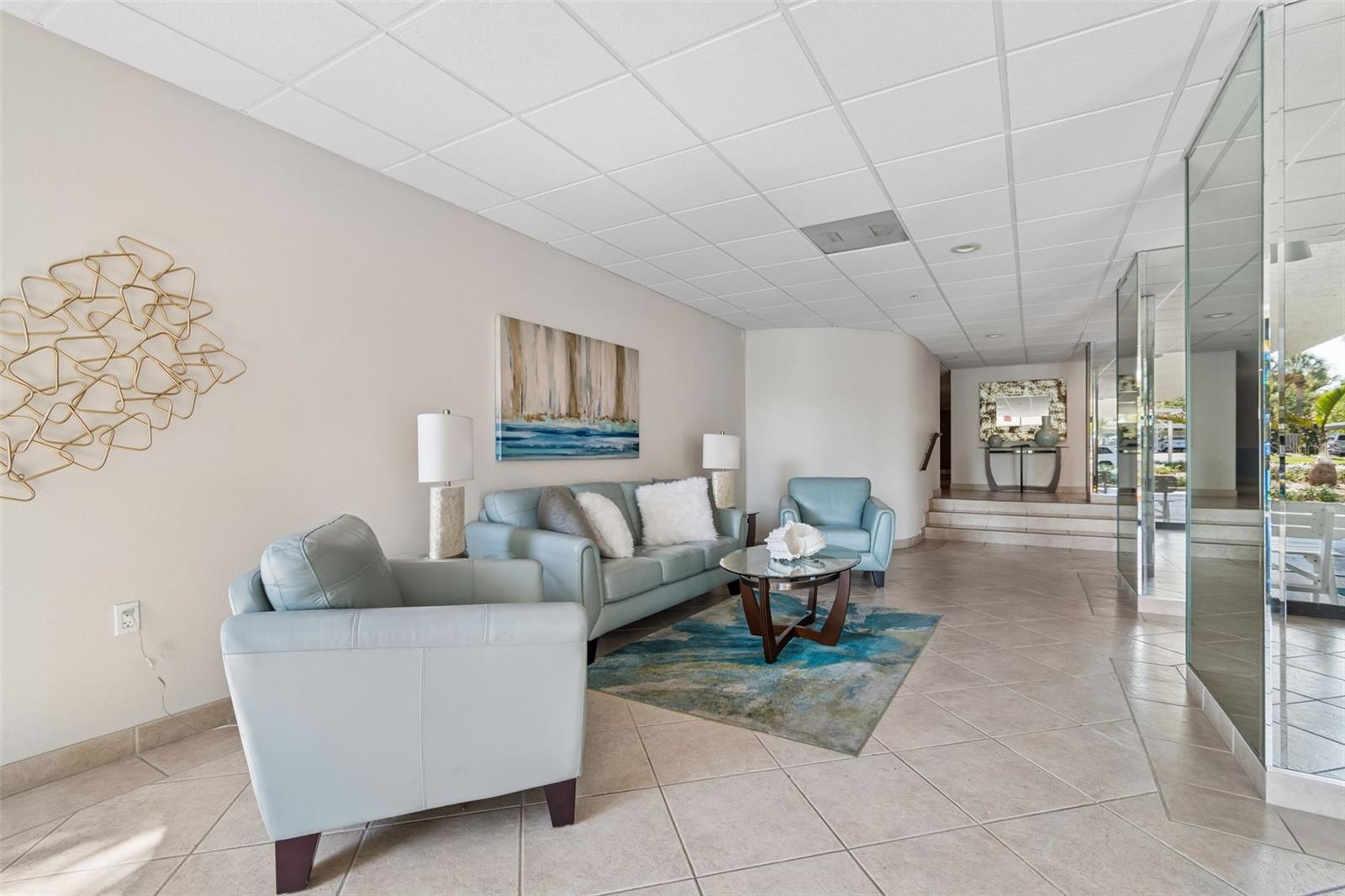 Upper lobby