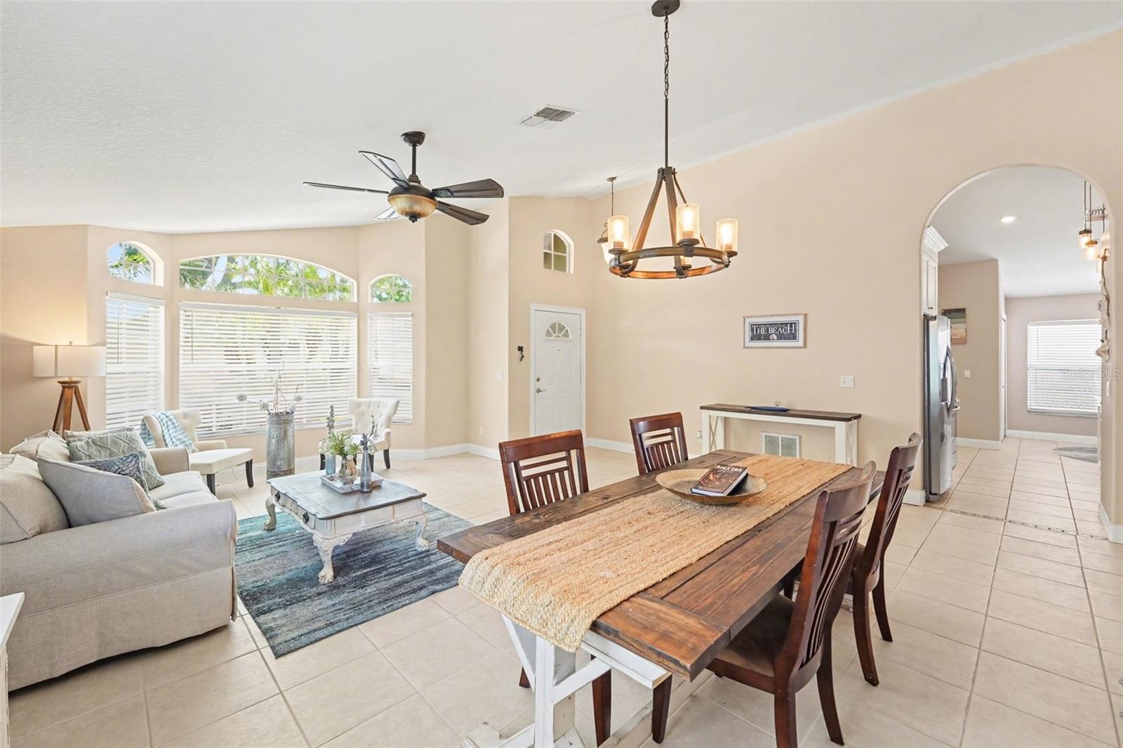 Entry Living/Dining Combo