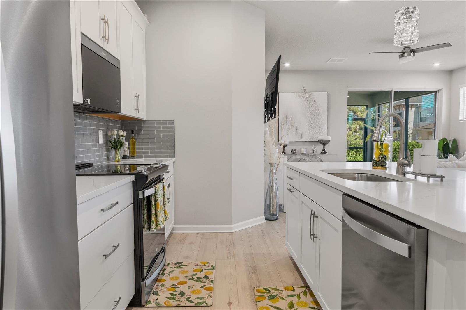 Kitchen + stainless steel appliances