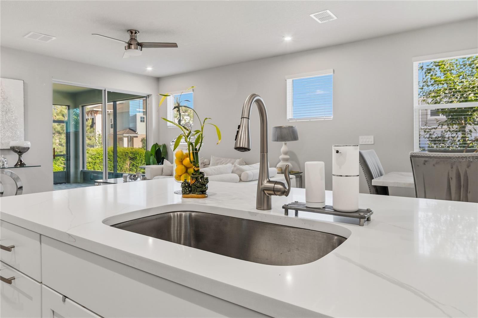 Opening floor plan with lots of natural light